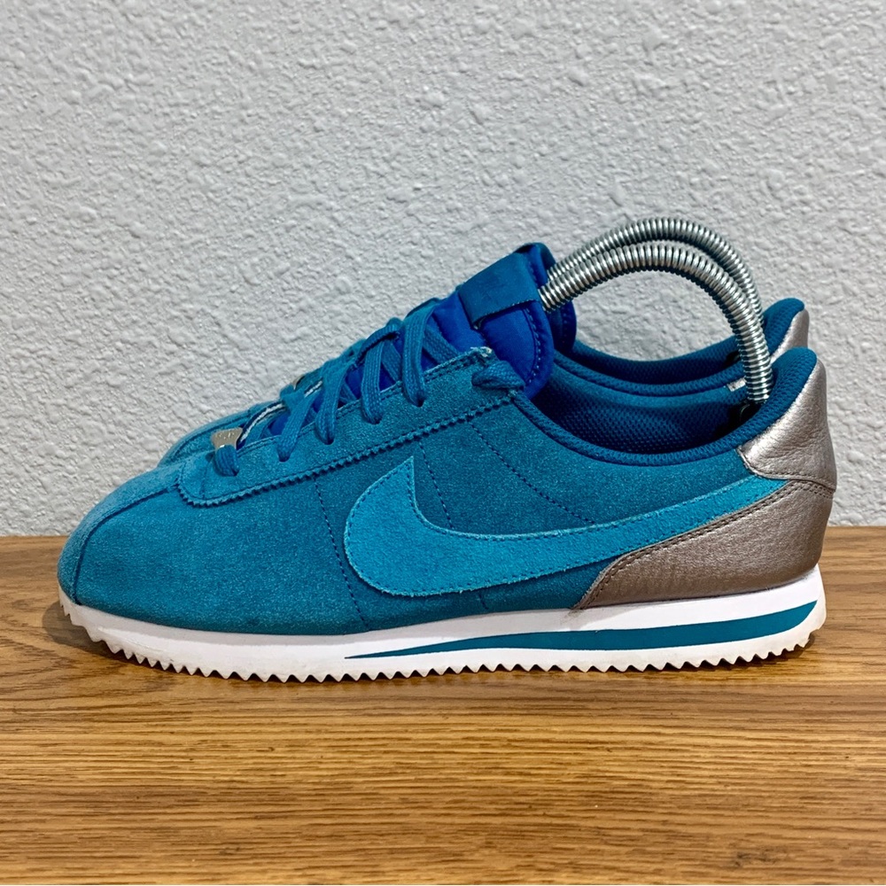 Nike Womens Size 9 7Y Classic Cortez Premium X ALC Green Suede Great Price￼